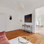 Luxury Apartment 4Br-8P-Eiffel Tower