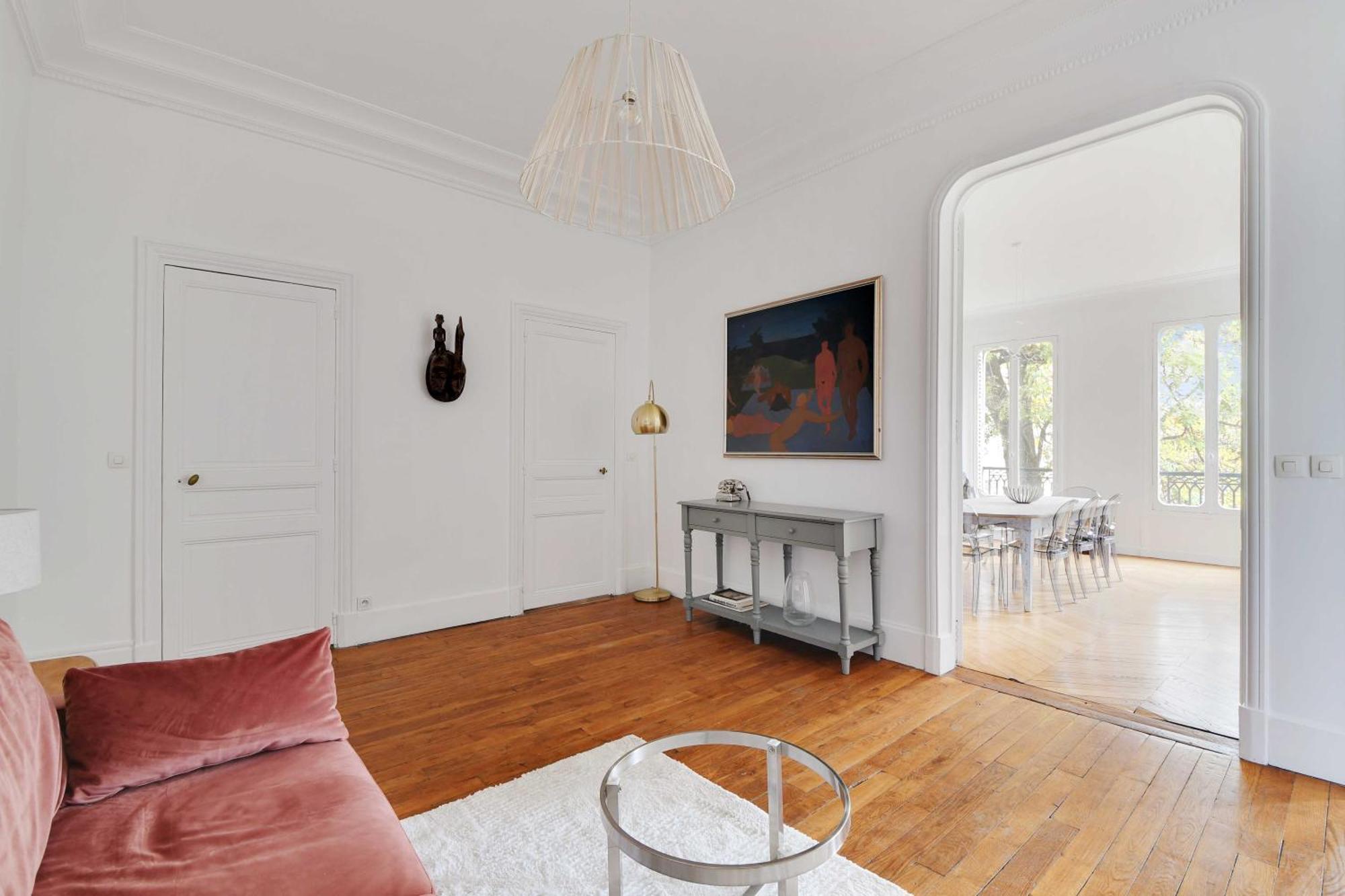 Luxury 4br-8p-eiffel Tower *